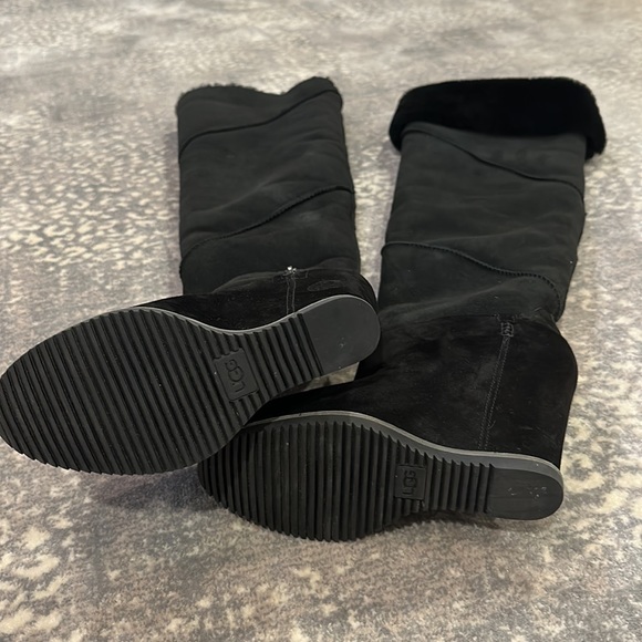 UGG MONDRI OVER THE KNEE BOOT IN SOFT SHEEPSKIN 4 INCH WEDGE - Picture 6 of 13